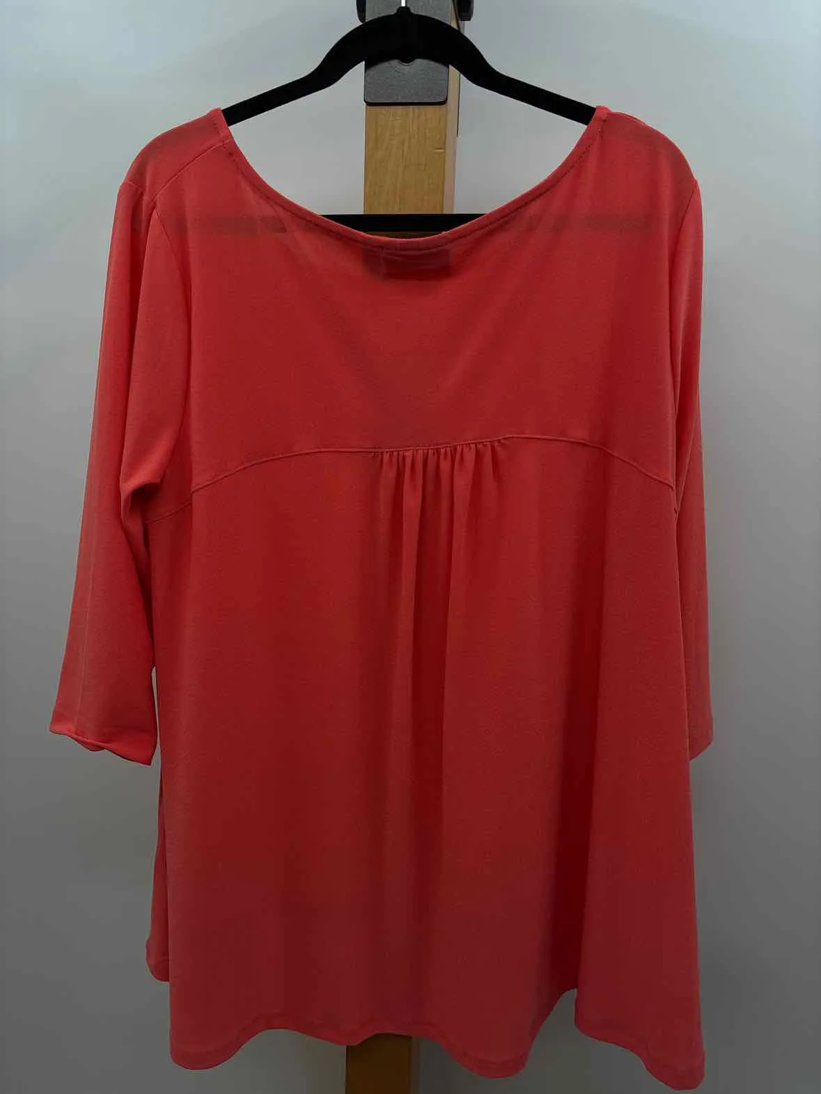 Attitudes by Renee Women's Size L Peach Solid Tunic