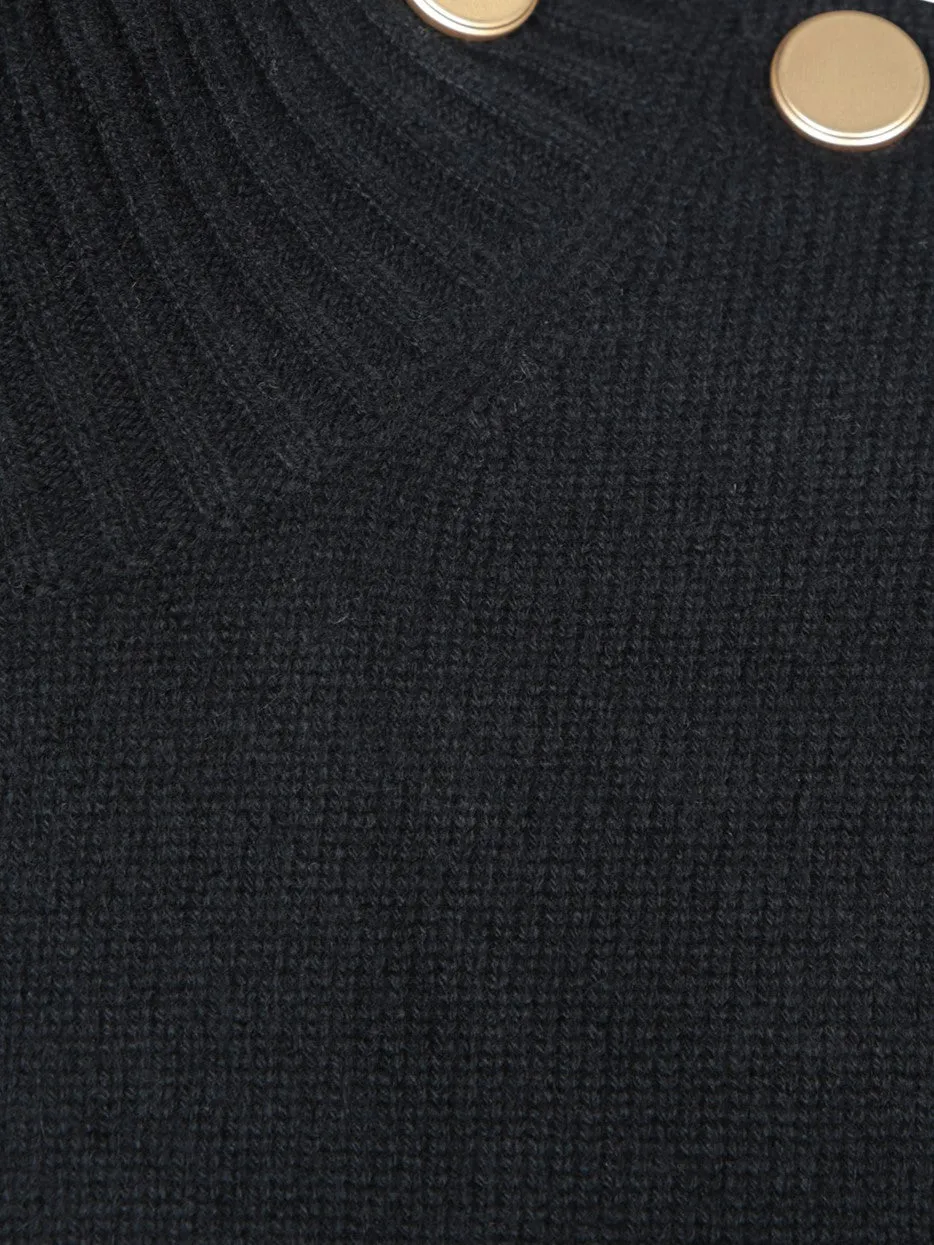 Black pullover