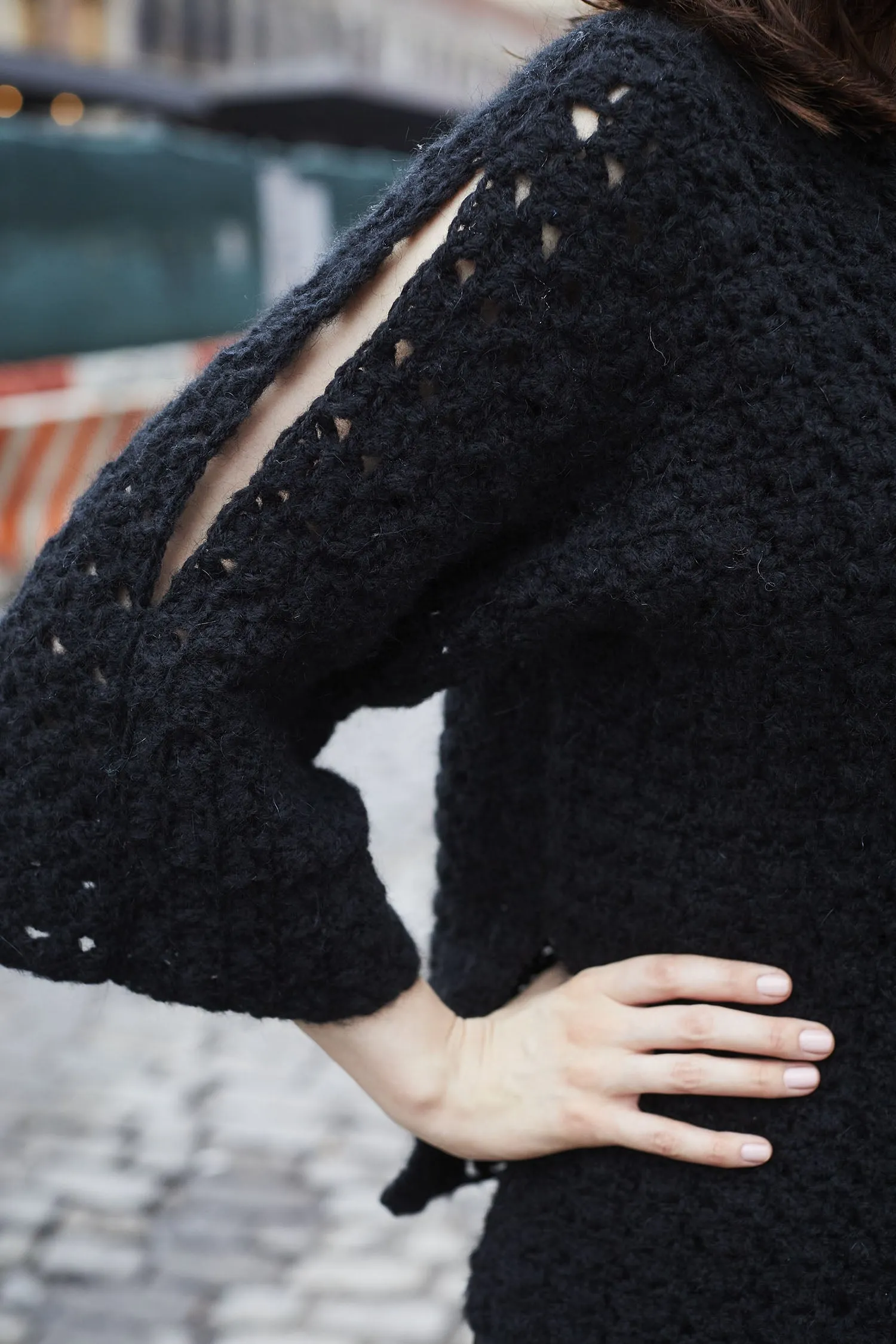 Film Noir Pullover (Crochet)