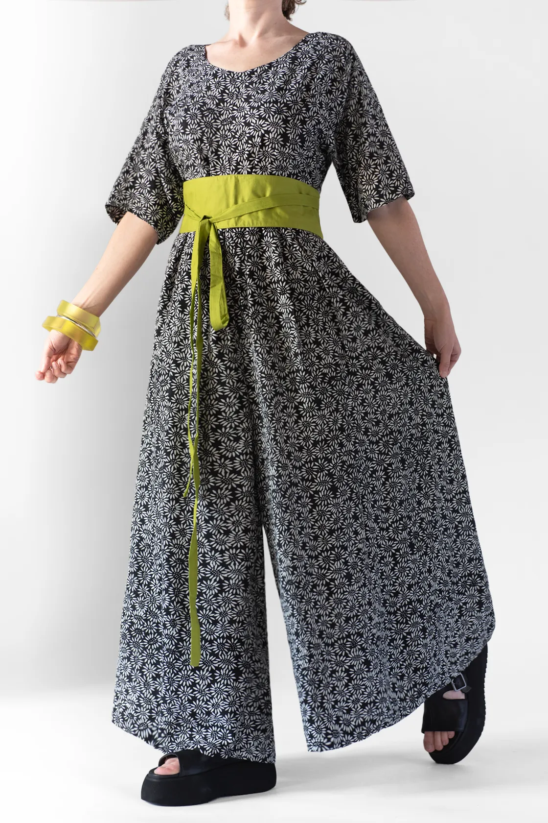 Jumpsuit in B&W Flowers Boston