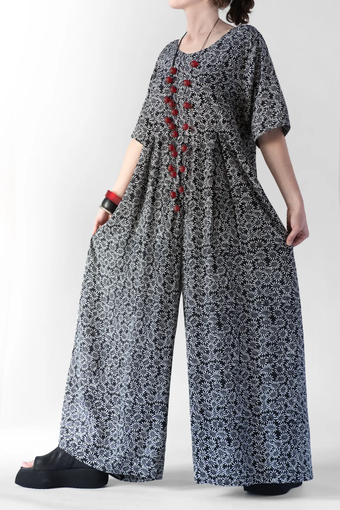 Jumpsuit in B&W Flowers Boston