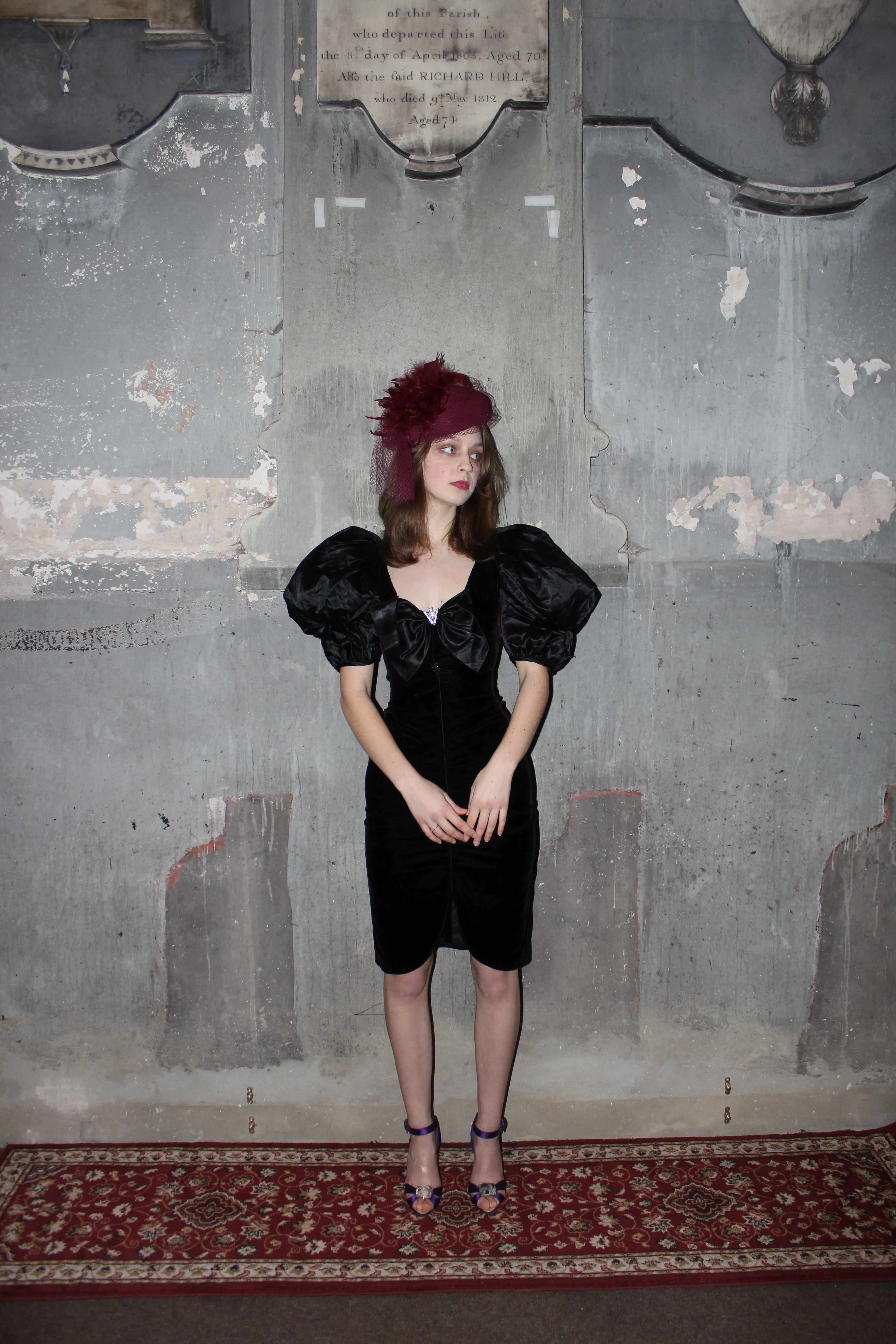 RENT Vintage Cocktail Dress with exaggerated Sleeves