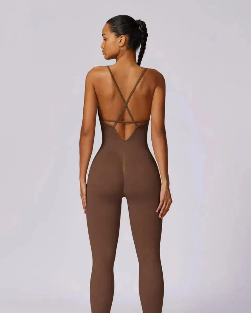 Solara – V-neckline – Modern active jumpsuit
